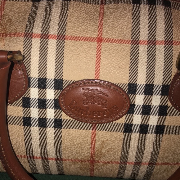 Burberry - Picture 2 of 15
